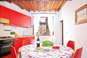 Girolamo Apartment - Super Central, Private Parking & Outdoor Area Montepulciano